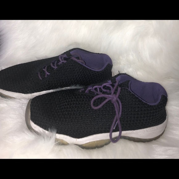 Shoes - Picture 2 of 2